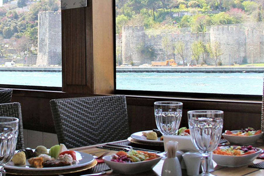 Bosphorus lunch cruise